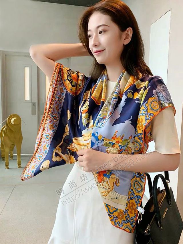 HERMES圍巾 愛馬仕專櫃新品 真絲緞面燙金大方巾 愛馬仕經典女絲巾  llwj6662